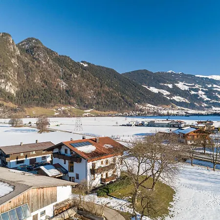 Apartment Schleicherhof I *